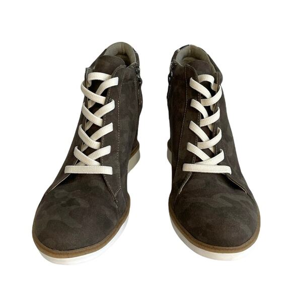 Dr. Scholl’s Green Camo Wedge Bootie Sneaker 11 - Picture 3 of 9